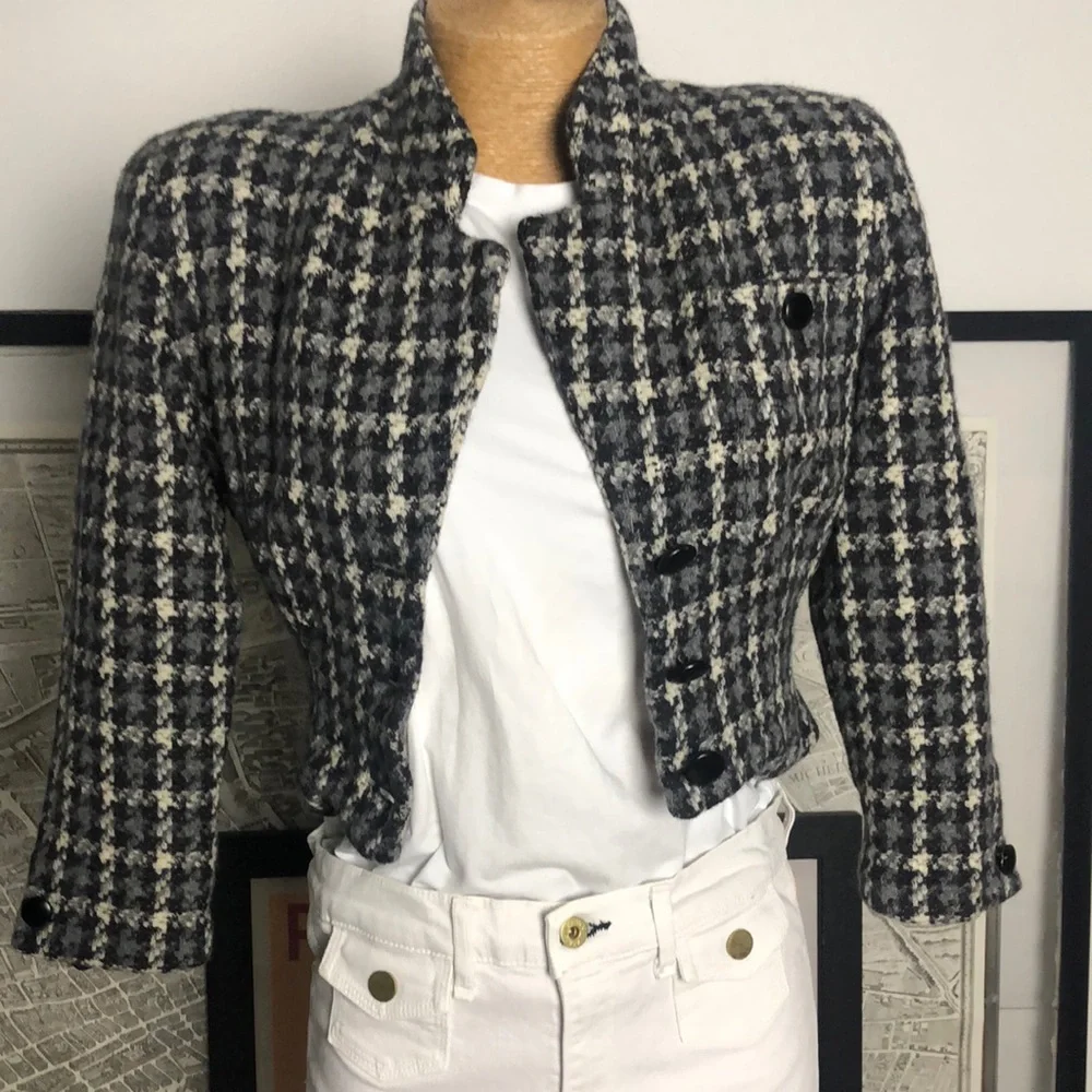 Christian Dior petites tweed Black,White and gray Houndstooth Jacket Size XS - Picture 2 of 10
